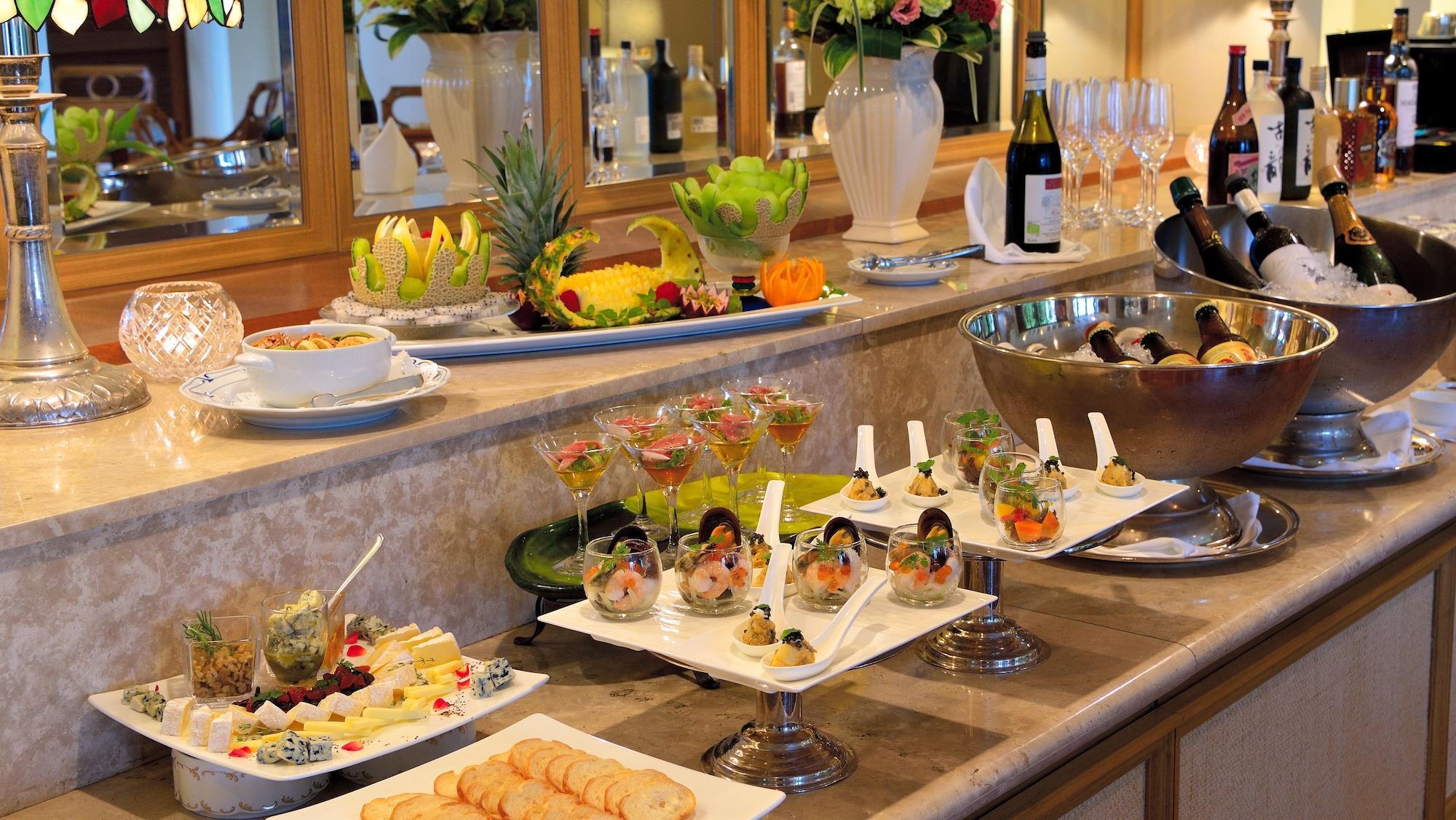 Отель The Naha Terrace Экстерьер фото