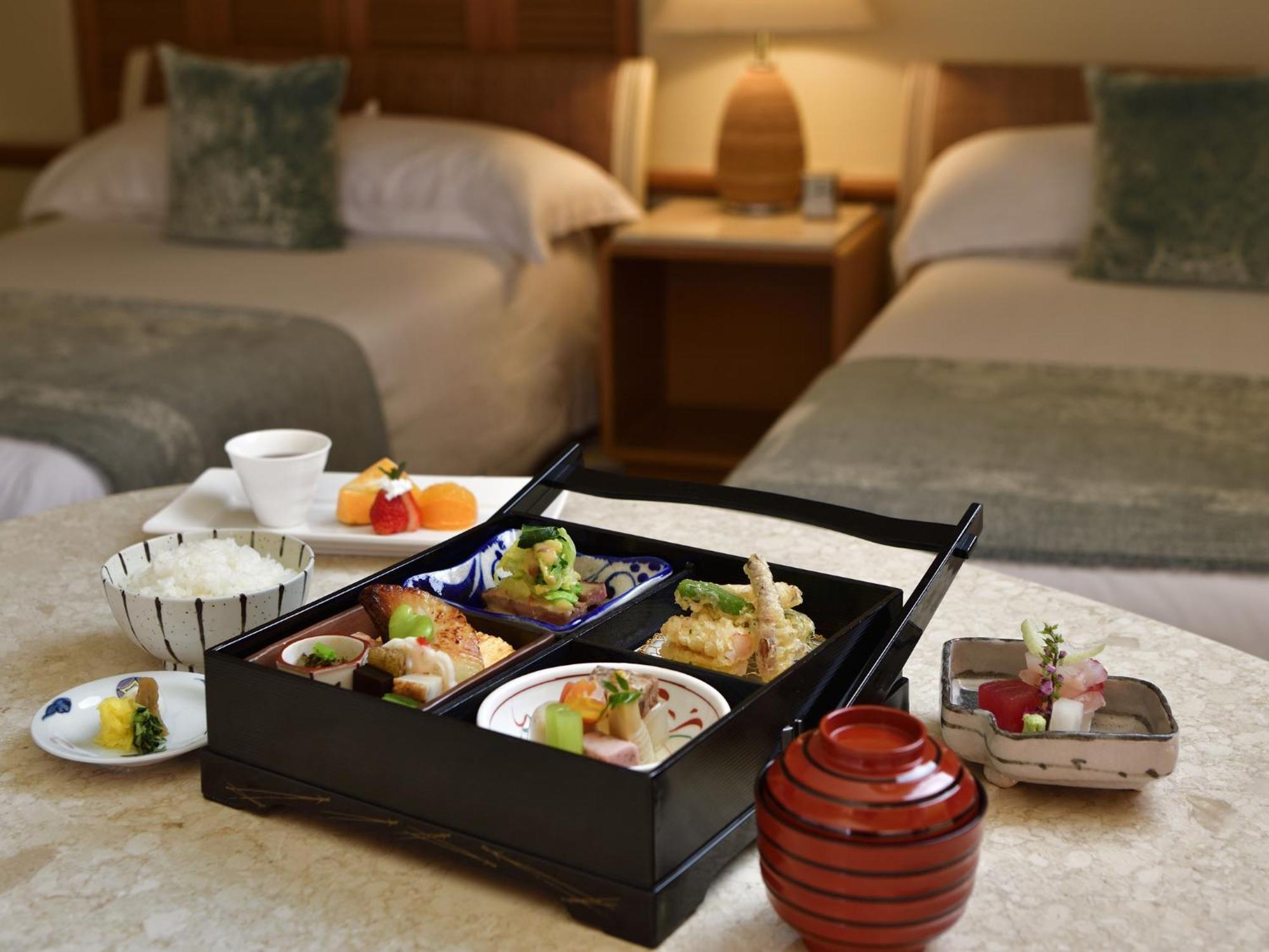 Отель The Naha Terrace Экстерьер фото