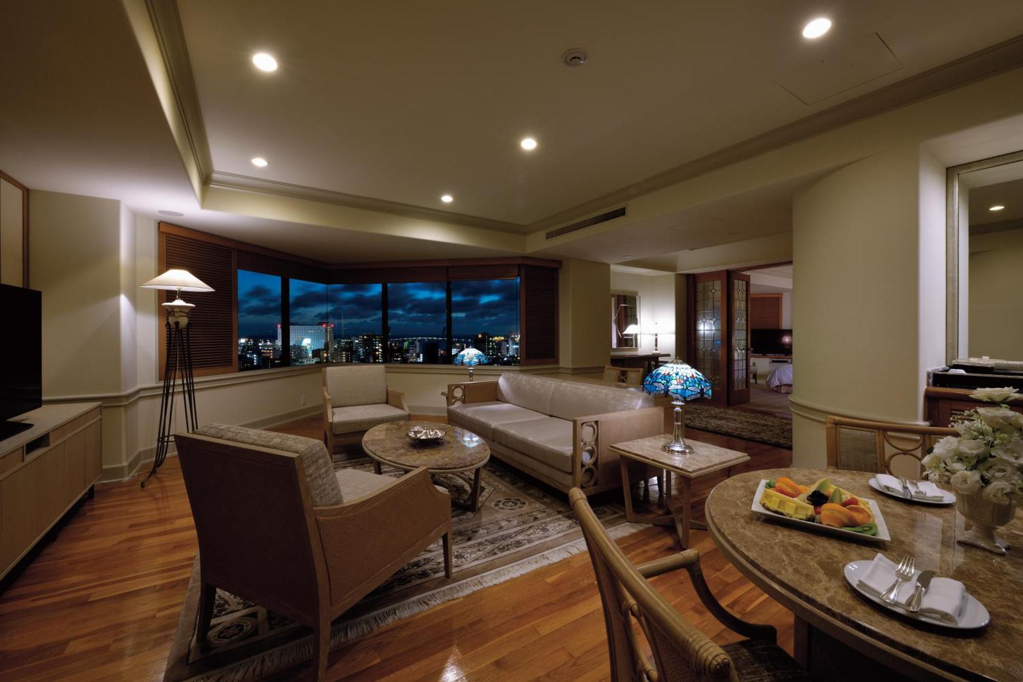 Отель The Naha Terrace Экстерьер фото