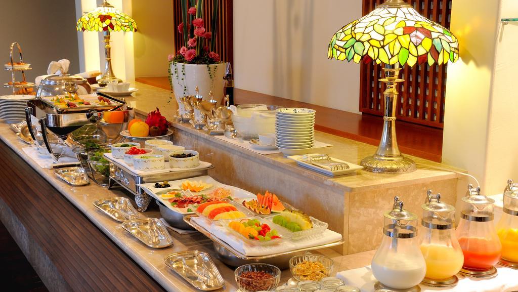 Отель The Naha Terrace Экстерьер фото